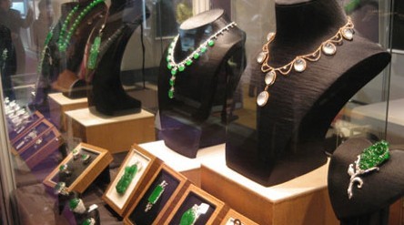 智能科技点亮珠宝玉石新篇章——2014第二届北京春季国际珠宝玉石首饰展览会